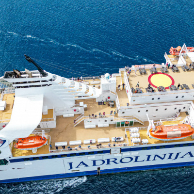 Pronađite redove plovidbe na međunarodnim linijama za 2026. godinu